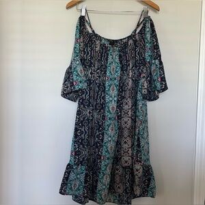 Vasna Paisley Print Dress with Bell Sleeves & Cold Shoulder Women’s XL Excellent